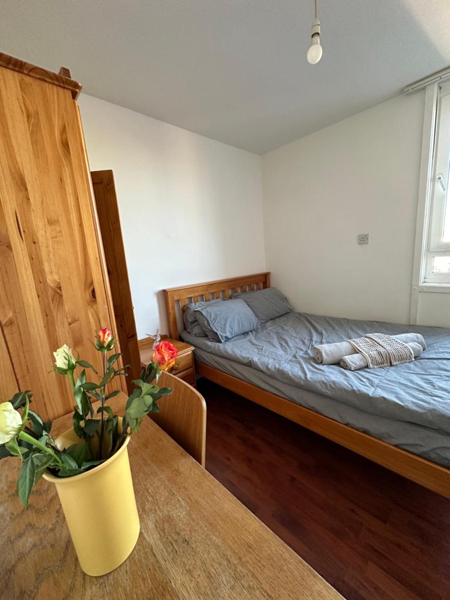 ロンドン Elkington Point Bed & Breakfast エクステリア 写真